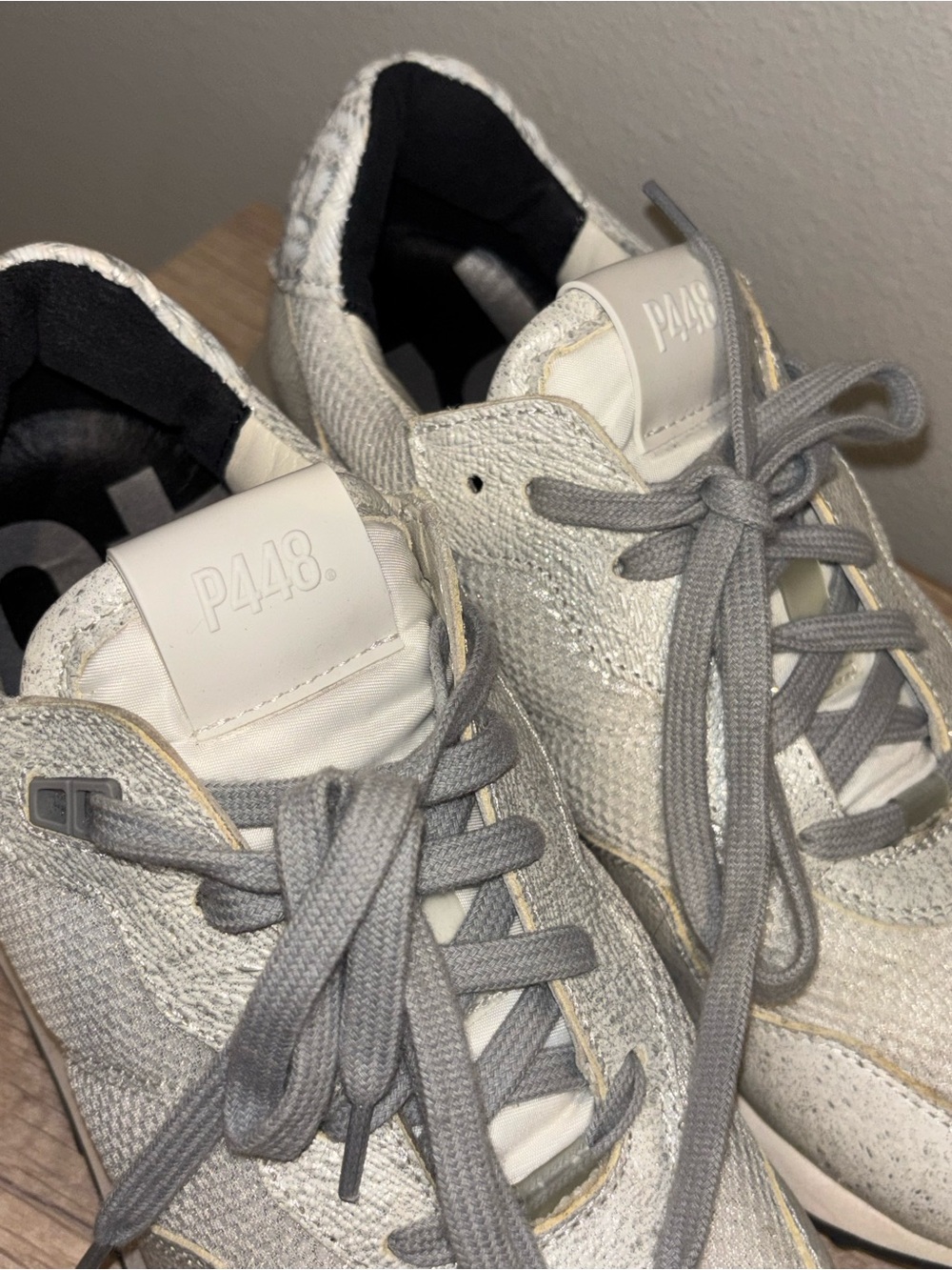 P448 CANCUN LOW TOP SNEAKERS WOMEN'S SIZE 38 BEIGE WHITE  LACES - Picture 3 of 11